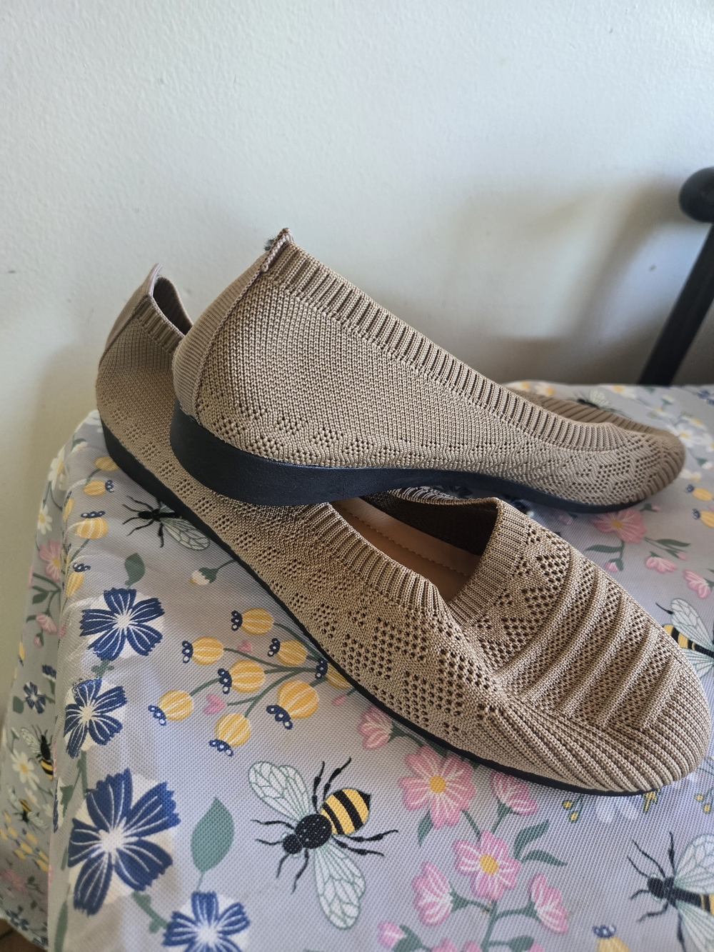 Women’s Knit Slip-On Flats in Beige